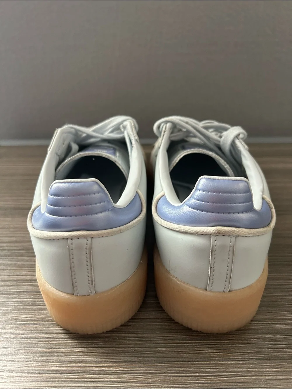 Adidas originals Women's SAMBAE Sneakers Halo Blue GUM suede IG1953 Size 8